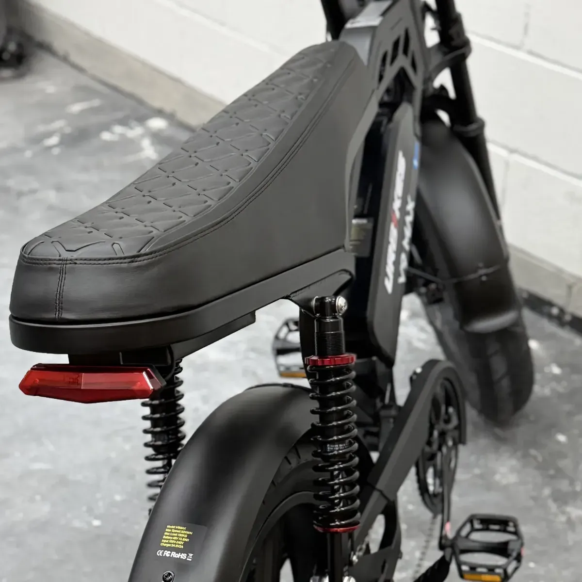 Suspensão traseira da Bicicleta Bike Eletrica V9 Max